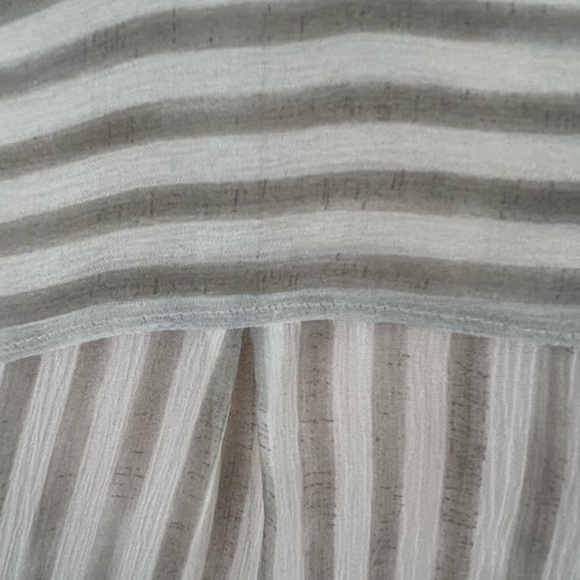 Madewell Button Down, Neutral Sheer Shirt with Chest Pockets - Picture 11 of 15